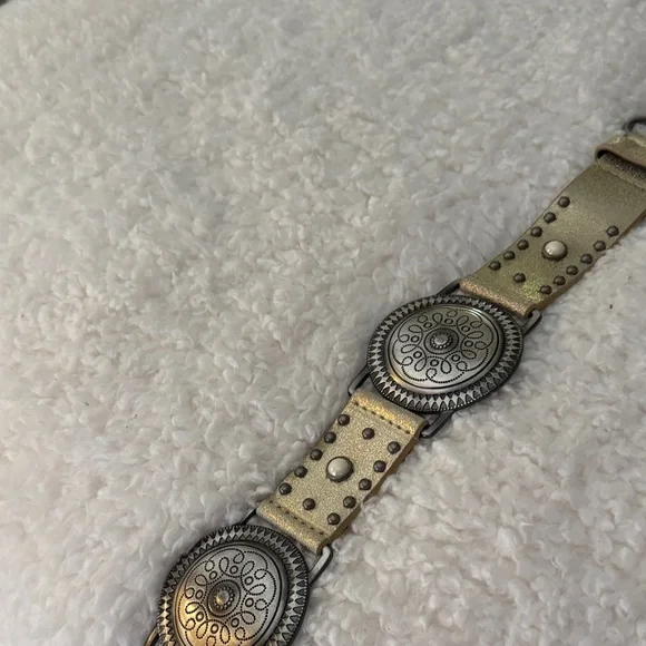 Gold and Silver Western Style Belt - Picture 4 of 4